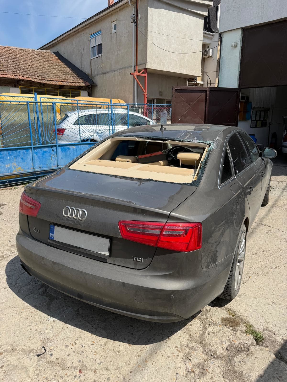 Dauna Audi RCA in Mangalia - galerie Daune Dobrogea